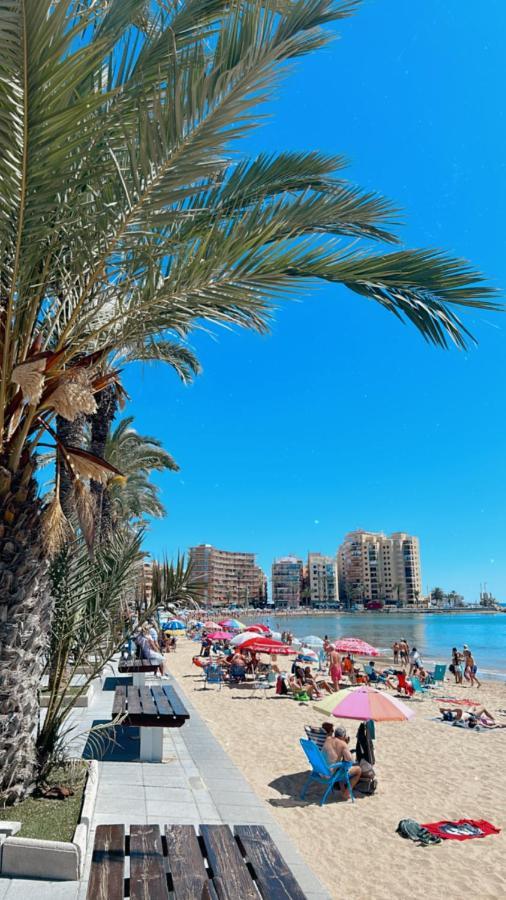 Apartamento Playa Del Cura ตอร์เรเวียคา ภายนอก รูปภาพ