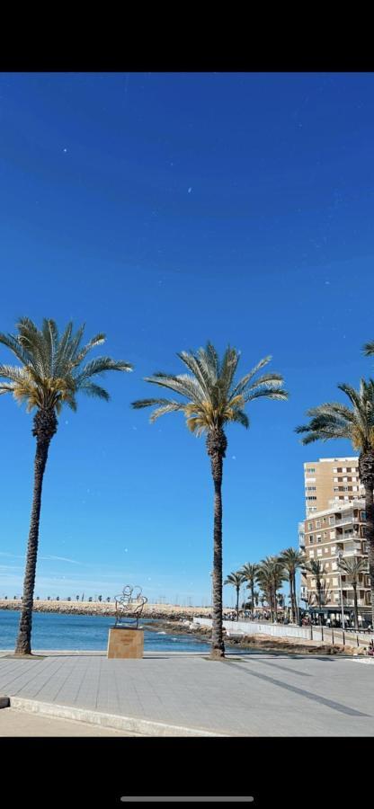 Apartamento Playa Del Cura ตอร์เรเวียคา ภายนอก รูปภาพ