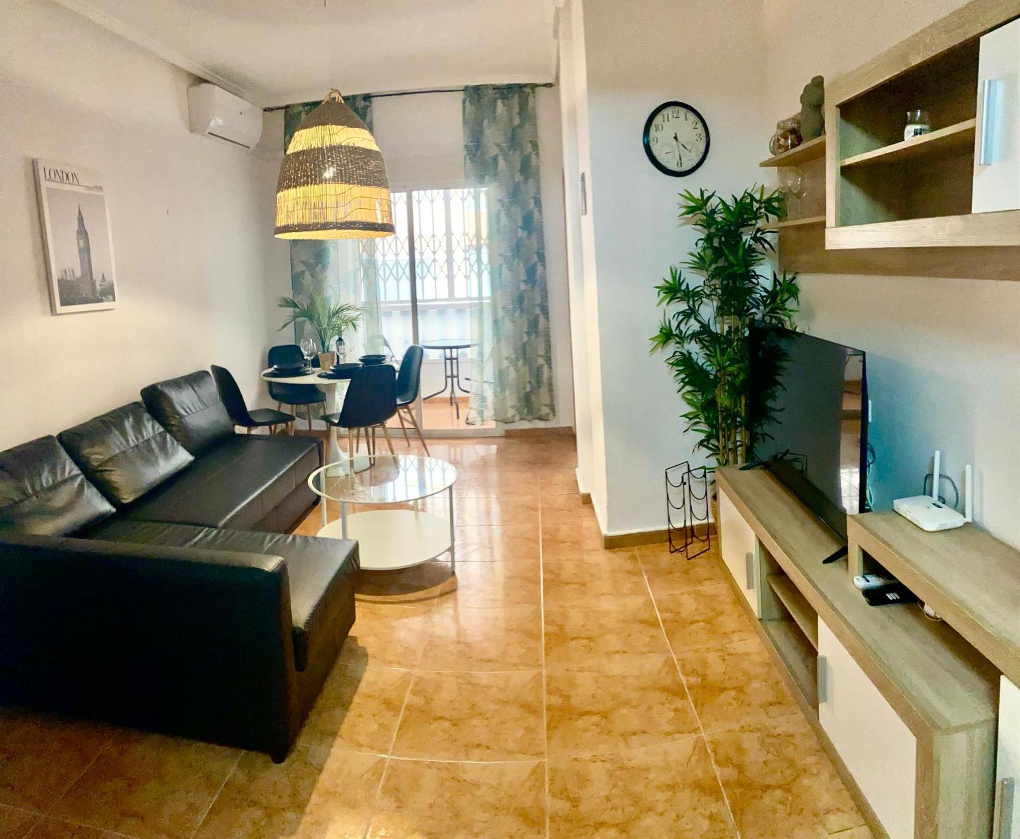 Apartamento Playa Del Cura ตอร์เรเวียคา ภายนอก รูปภาพ
